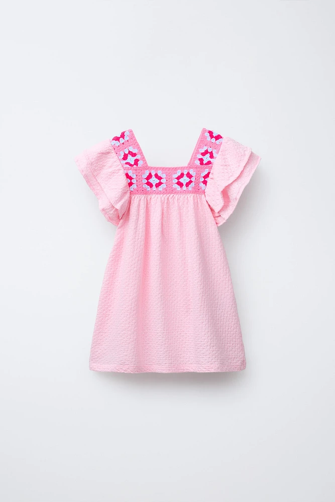 ROBE STRUCTURÉE CROCHET