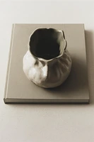 ARTICHOKE CERAMIC VASE
