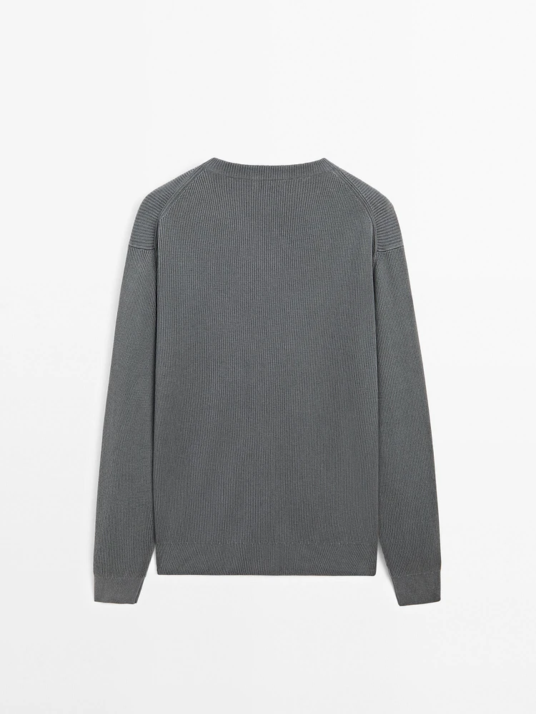 Mock turtleneck knit sweater