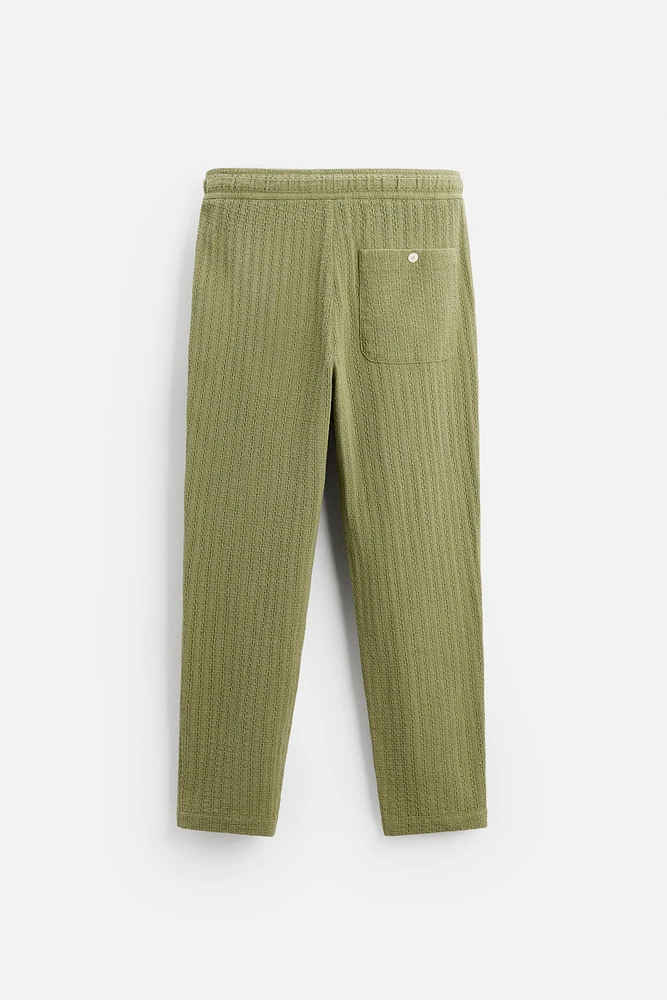 TEXTURED PANTS