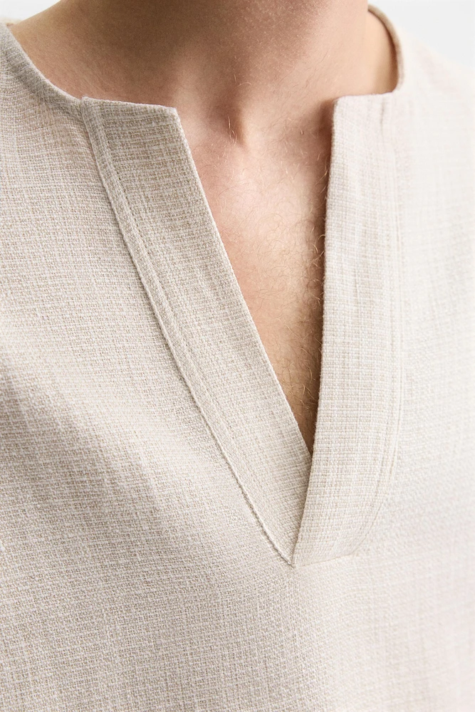 TEXTURED LINEN BLEND POLO SHIRT