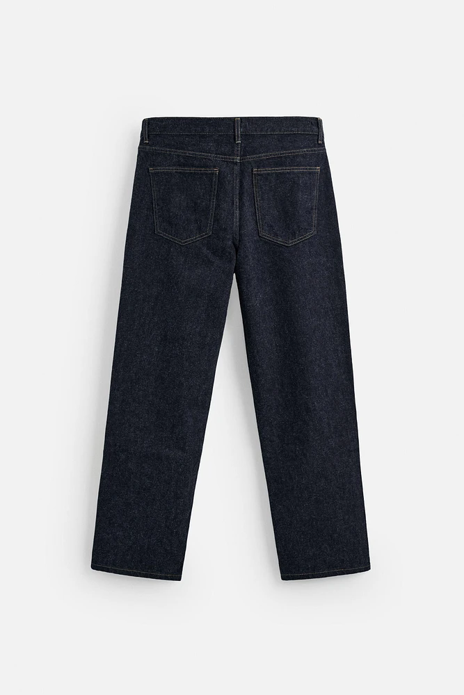 JEAN STRAIGHT FIT BROSSÉ