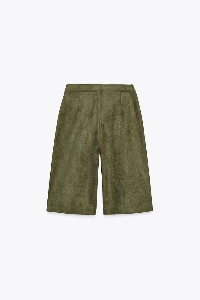 SUEDE EFFECT SHORTS