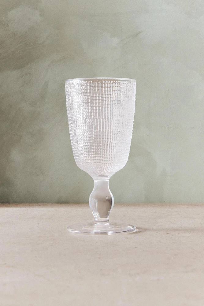 RAISED DESIGN WINE GLASS