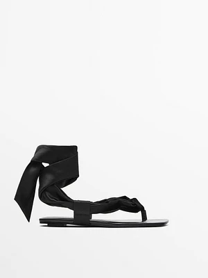 Flat satin sandals with tie detail - Limited Edition