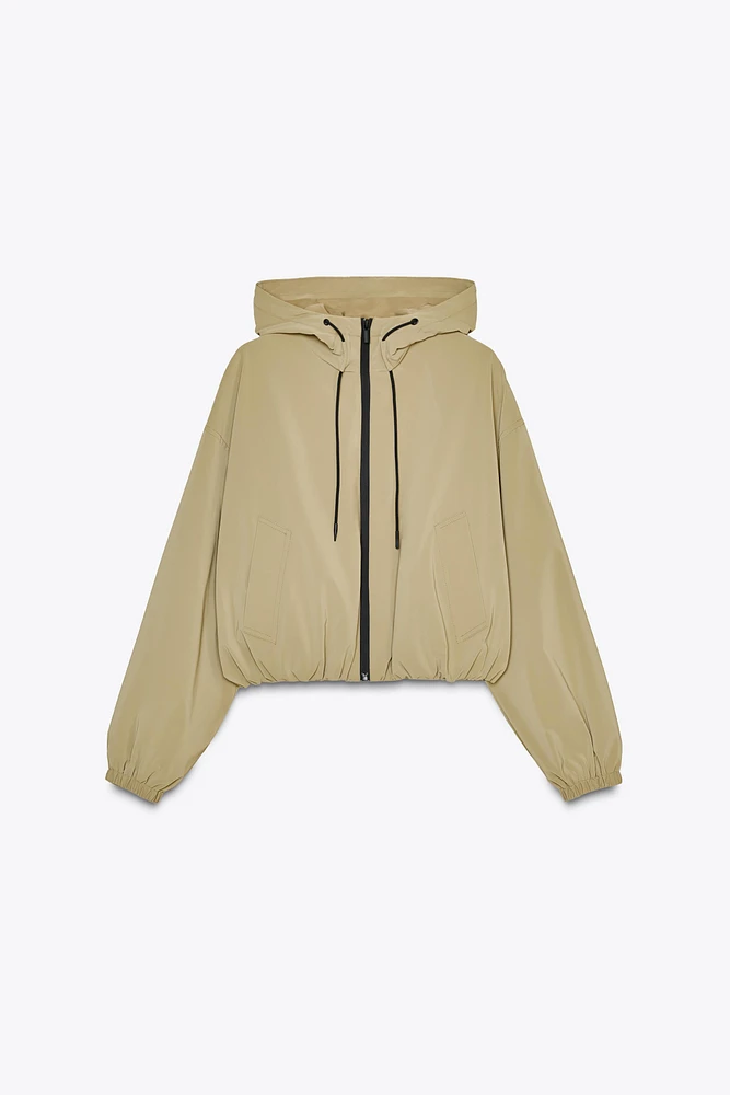 BLOUSON EFFET GOMME AVEC CAPUCHE