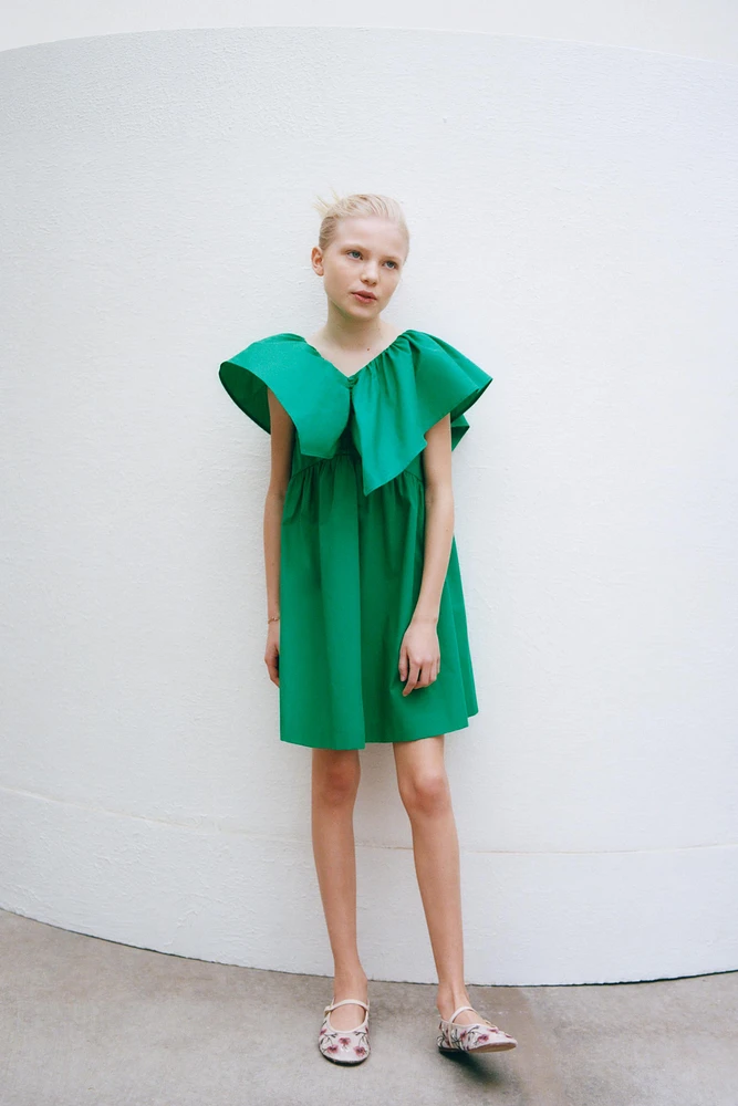 RUFFLED DRESS