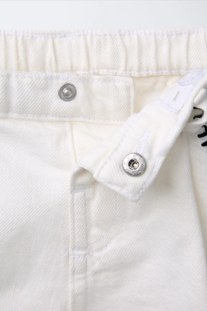 CONTRAST EMBROIDERY DENIM BERMUDA SHORTS