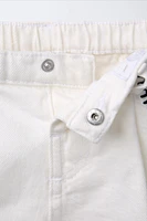 CONTRAST EMBROIDERY DENIM BERMUDA SHORTS