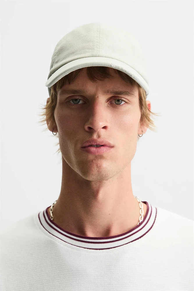 RETRO FOOTBALL STRUCTURE T-SHIRT
