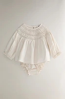 CHILDREN'S SMOCKED BABY SET