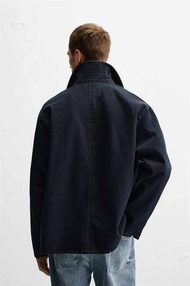 VESTE EN JEAN COUPE CARRÉE