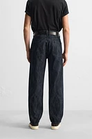 JEAN STRAIGHT FIT ESTAMPADO