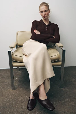 RIBBED KNIT POLO SWEATER