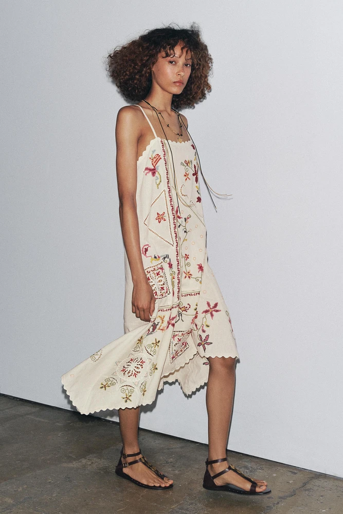 ZW COLLECTION FLORAL EMBROIDERED ASYMMETRIC DRESS
