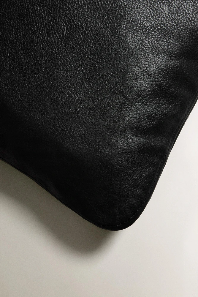 COUSSIN CUIR CHAISE