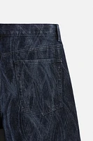 JEAN STRAIGHT FIT ESTAMPADO