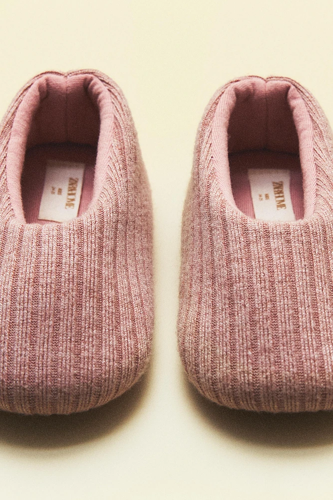 QUILTED FABRIC BALLET FLATS