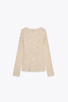 TEXTURED KNIT TOP
