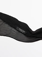 Tie scarf