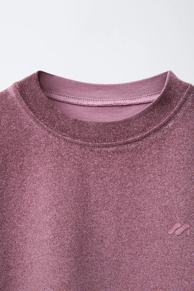 T-SHIRT TEINT EN PIÈCE AVEC LOGO