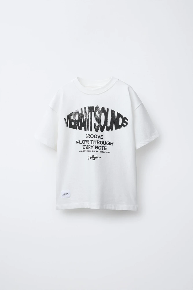 TEXT AND LABEL PRINTED T-SHIRT