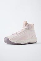 SPORTY HIGH-TOP SNEAKERS