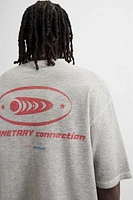 T-SHIRT EN MAILLE À IMPRIMÉ MATIÈRES VARIÉES