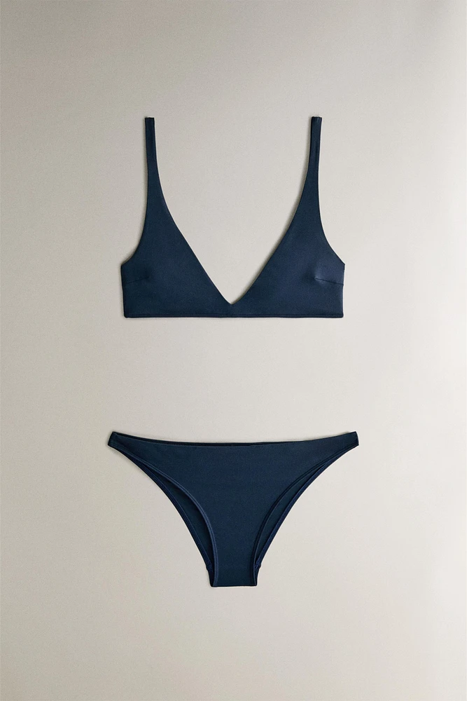 TRIANGLE BEACH BIKINI TOP