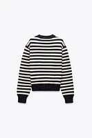 PULL COURT EN MAILLE À RAYURES