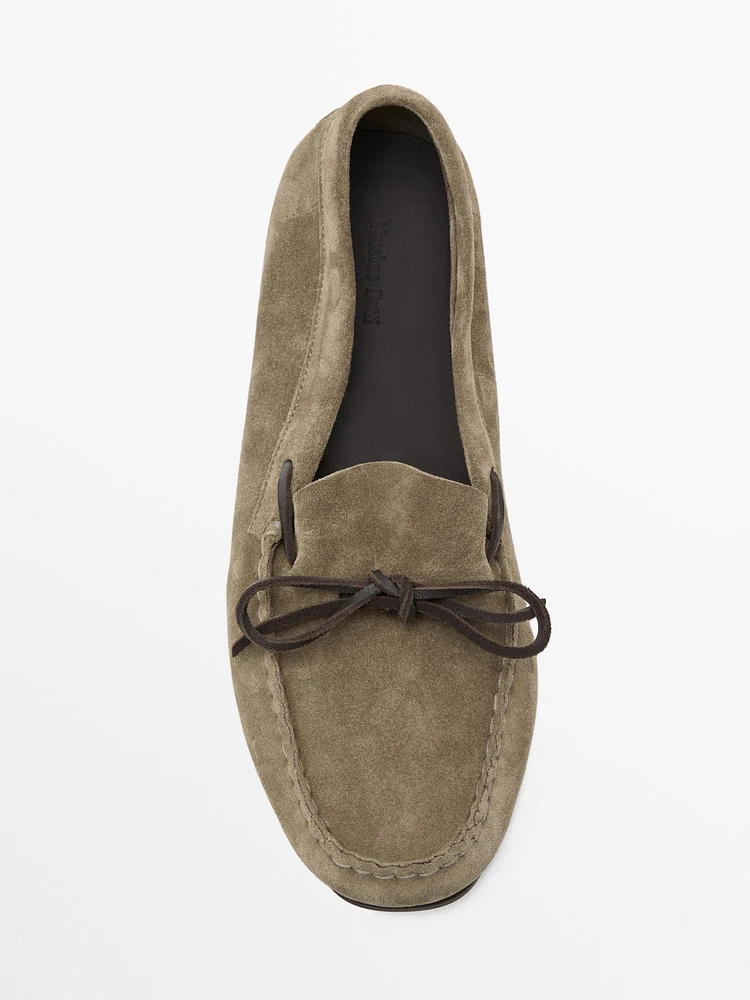 Mocassins en croûte de cuir nœud