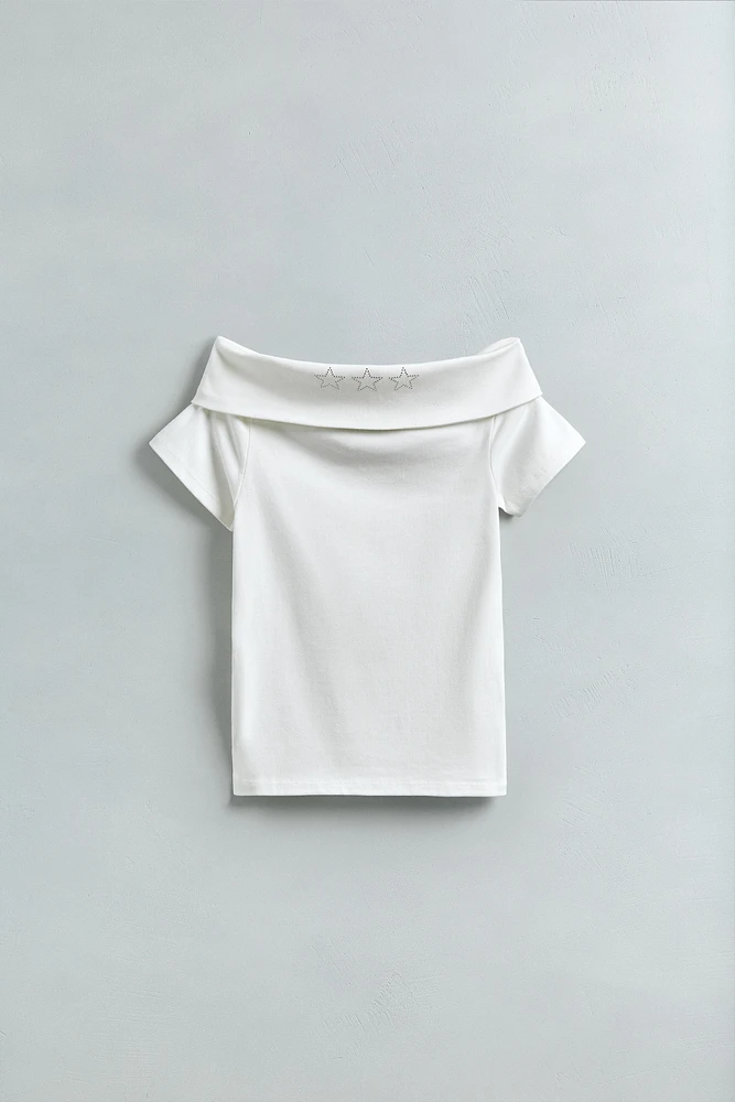 OFF SHOULDER STUDDED T-SHIRT