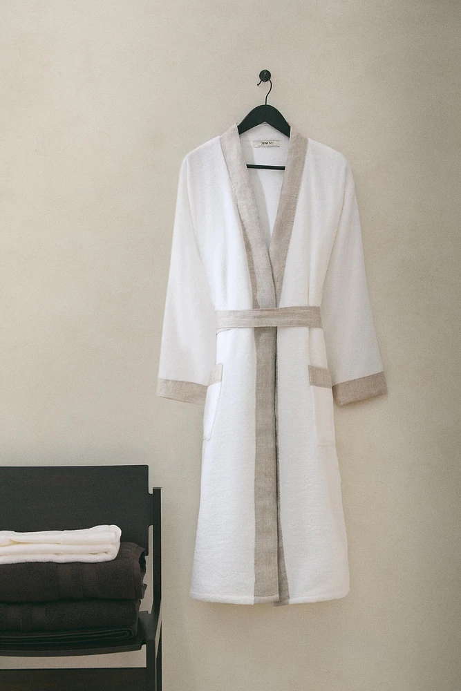 COTTON LINEN BATHROBE (420 GXM²)