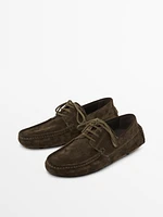 Mocassins bateau en croûte de cuir
