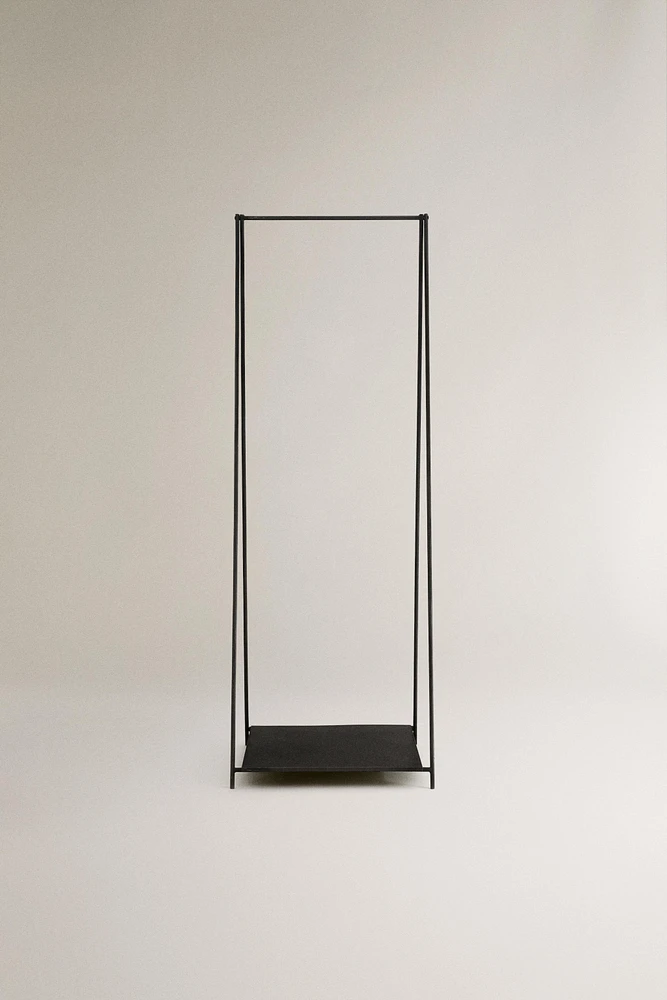PORTANT DE VÊTEMENTS MÉTAL AVEC BASE