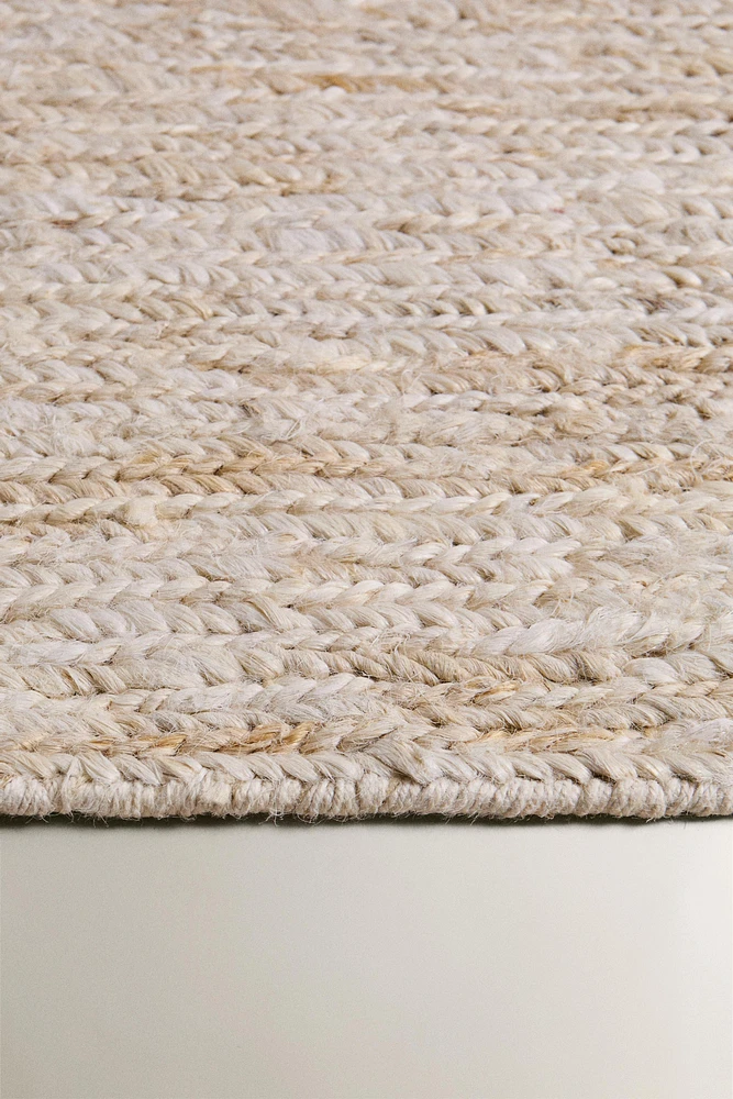 WOVEN JUTE RUG
