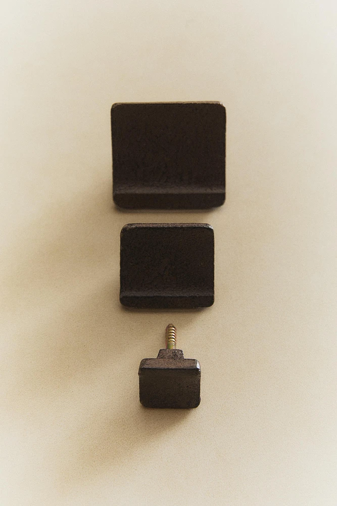 IRON HOOKS