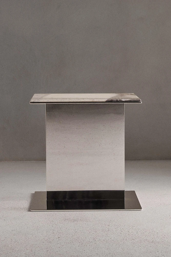SIDETABLE 05