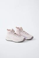 SPORTY HIGH-TOP SNEAKERS