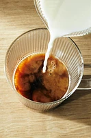 BOROSILICATE GLASS MUG WITH LINES