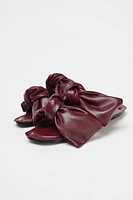LEATHER BOW SANDALS