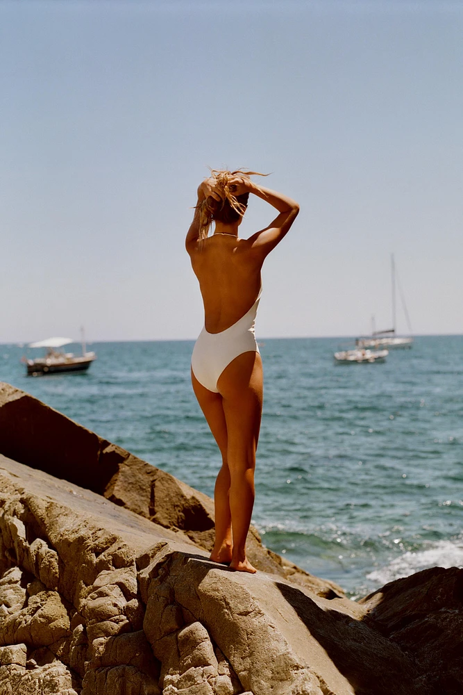 HALTER SWIMSUIT WITH METAL COLLAR