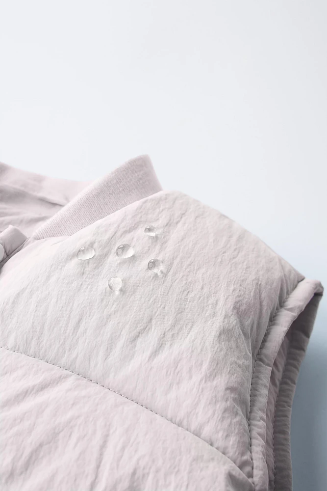 DOUDOUNE SANS MANCHES REMBOURRÉE ET IMPERMÉABLE