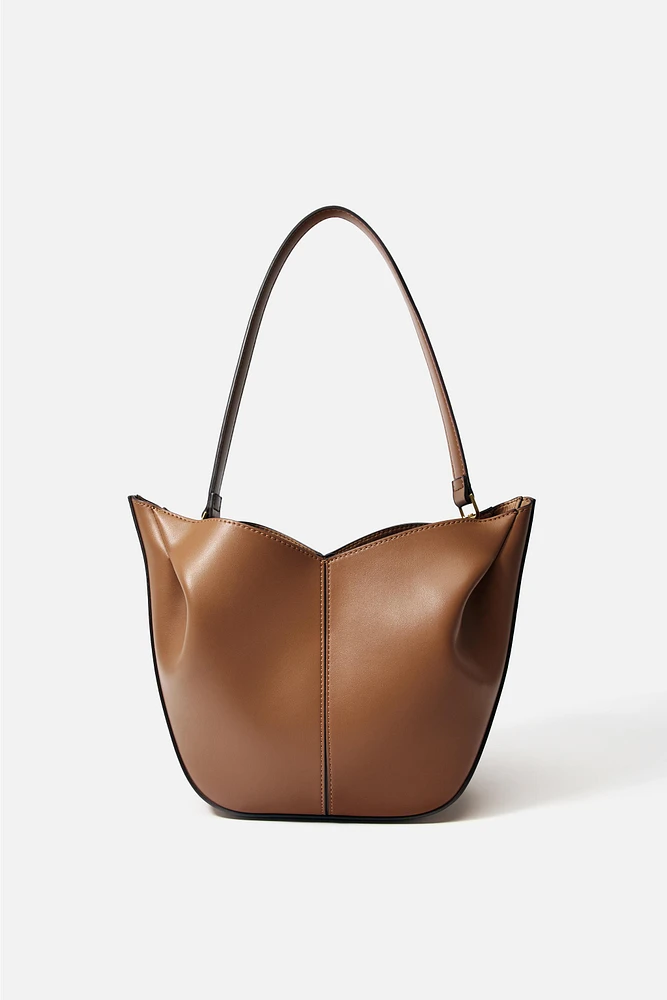 GATHERED SHOPPER