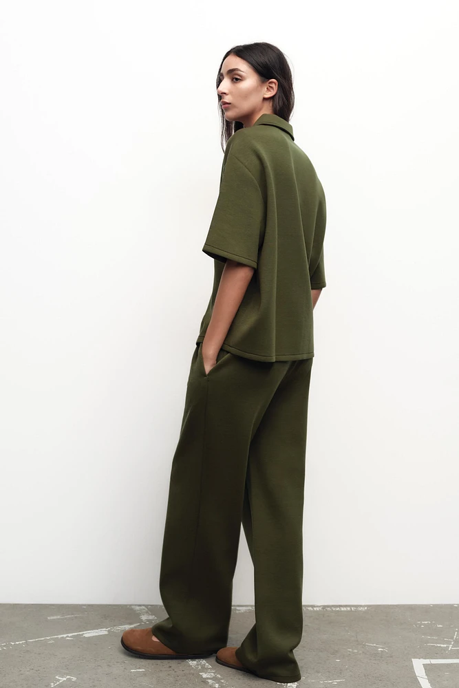 TOP À COL POLO AVEC ZIP