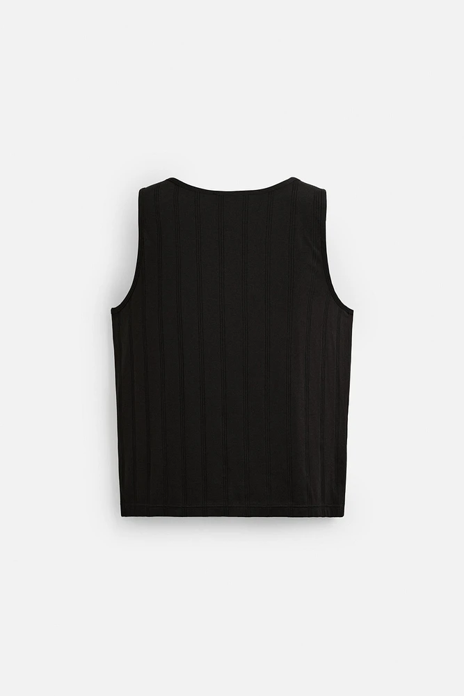 TEXTURED TANK TOP