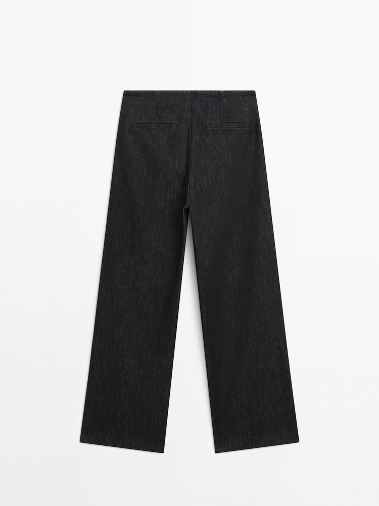 Mid-rise straight-leg comfort jeans
