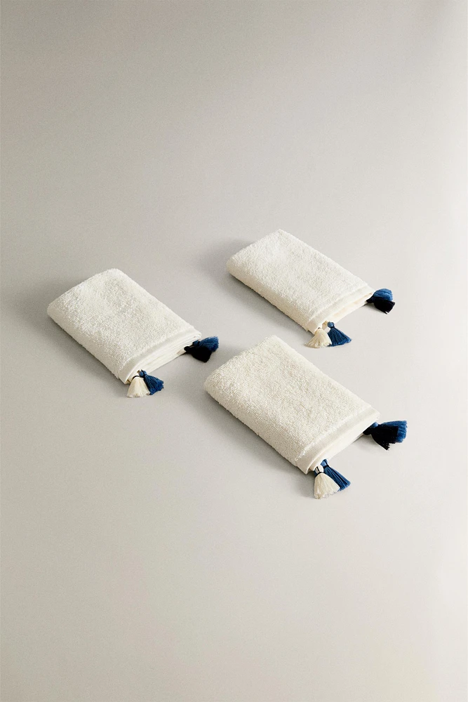 PACK OF HAND TOWELS WITH TASSELS (PACK OF 3)