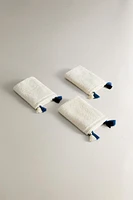 PACK OF HAND TOWELS WITH TASSELS (PACK OF 3)