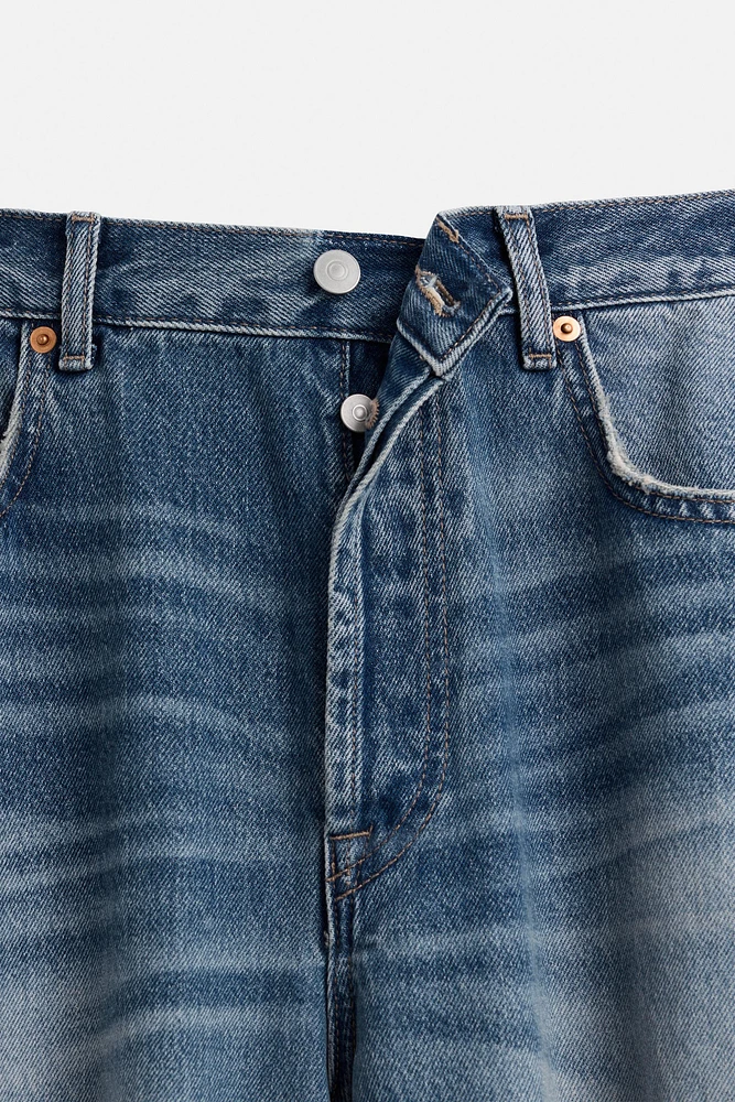FLARE FIT BAGGY JEANS